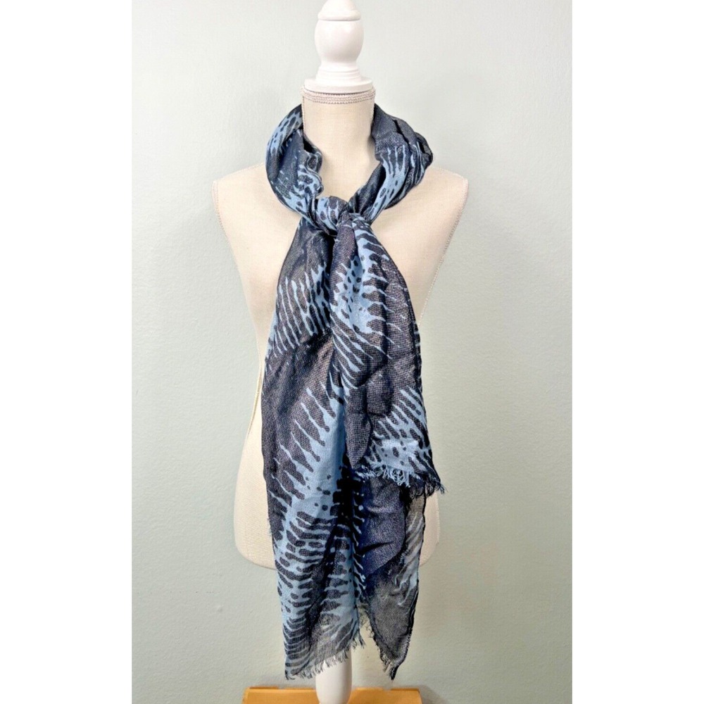 Tommy Bahama Scarf Womens Blue Aurora Light Ocean Deep Metallic Shimmer Fringed